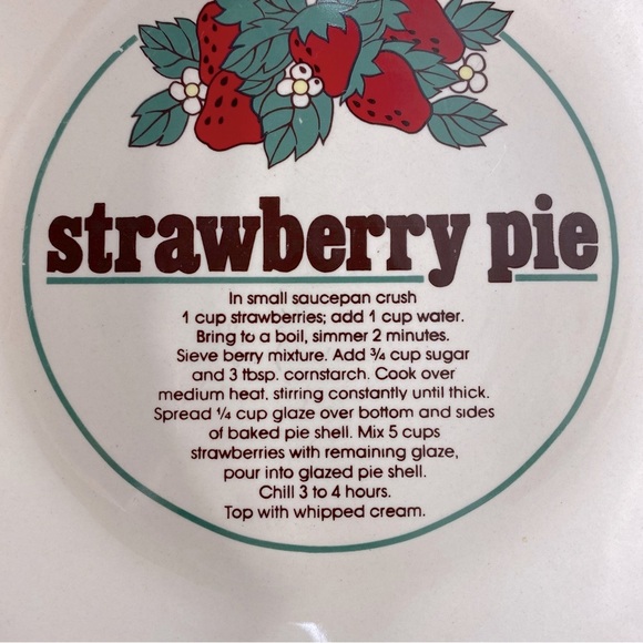 Vintage Strawberry Pie Ceramic Pie Dish Pie Plate With Recipe - Picture 3 of 11